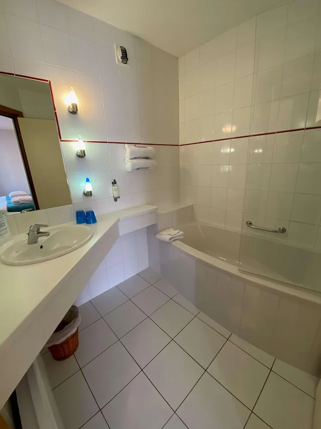 Super, Twin Beds, Balcony، Best Western Plus Hotel and SPA Le Schoenenbourg 3/3