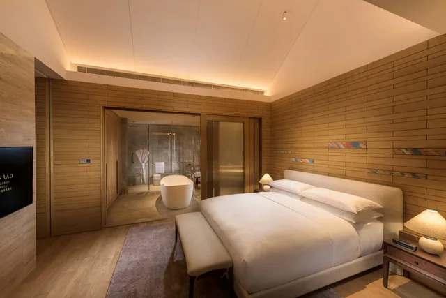 Premium, Suite, King Bed, Conrad Hangzhou Tonglu 2/3