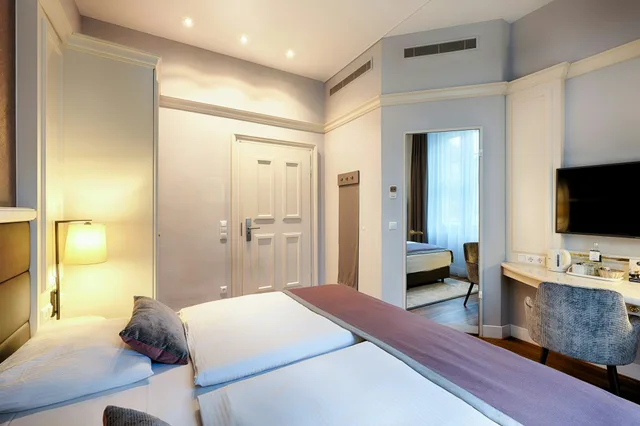 Superior, Double Bed, Welcome Residenzschloss 6/10