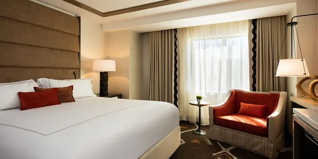 Standard, Queen Bed, No Balcony، CHUMASH CASINO RESORT 2/2
