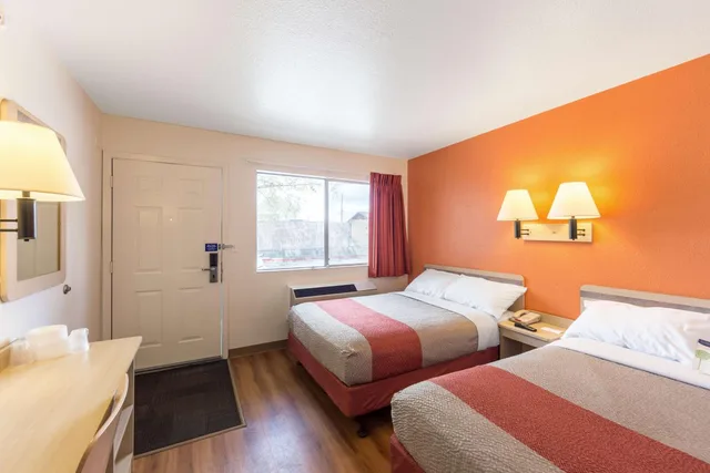 غرفة ديلوكس رباعية، Motel6 Klamath Falls, OR 1/10