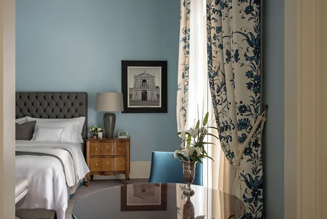 غرفة بريستيج بسرير كينج بشرفة، PALACIO TANGARA 2/6