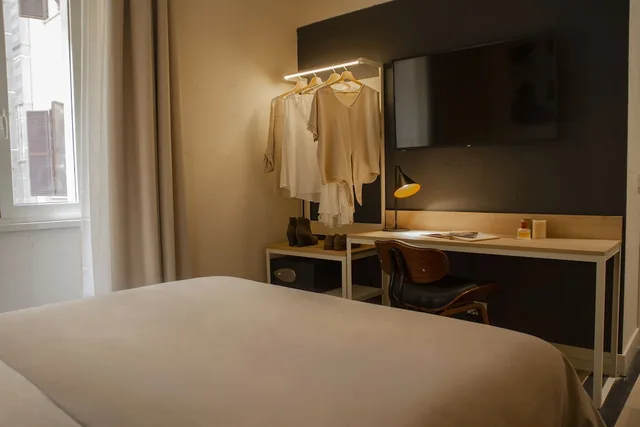 غرفة اقتصادية، Room Select Via Veneto 1/3
