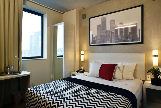 غرفة بسرير كوين، Insignia Hotel An Ascend Hotel Collection Member 2/8
