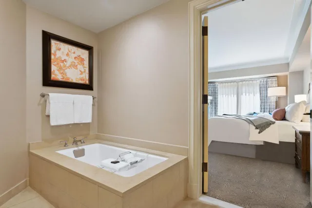 1 Bedroom, Astor, Suite, King Bed, with View, Corner، The St. Regis Deer Valley 4/5