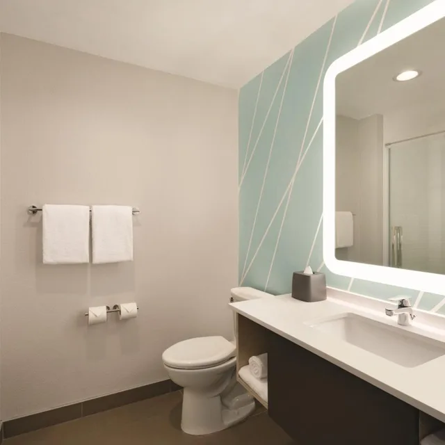 غرفة بسريرين لذوي الإعاقة، Avid Hotels Nashville South Smyrna 9/10