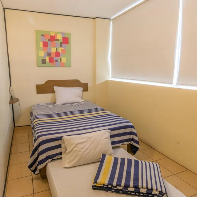 غرفة أساسية ثلاثية، Hotel Mateos 1215 1/7