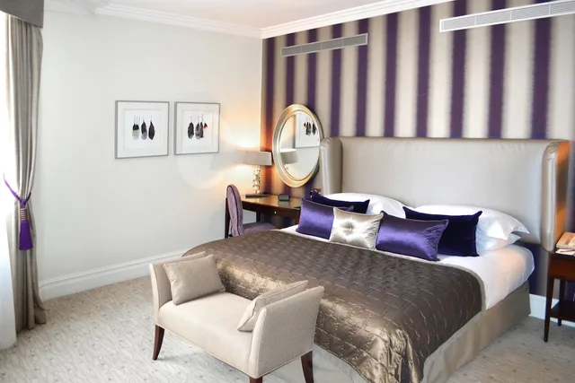 جناح رئاسي بسرير كينج بغرفتي نوم، 51 Buckingham Gatetaj Suites Residences 1/1