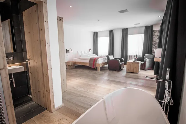 Superior, King Bed, Valley View, Balcony، Unique Dom 2/4