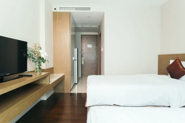 غرفة قياسية بسريرين منفصلين، Thomson Residence 1/8