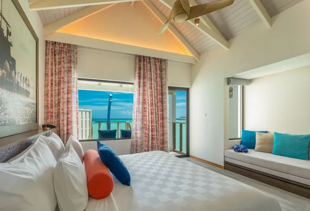 Water Villa, King Bed، OBLU XPErience Ailafushi 1/2