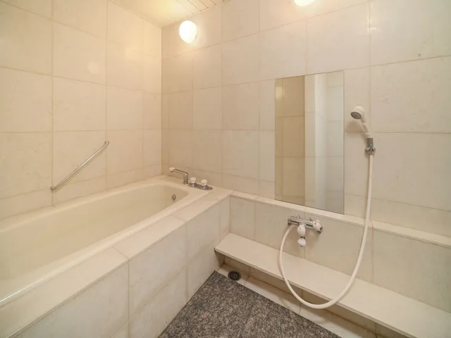 غرفة يابانية غربية بريميوم بسريرين منفصلين وفرشتي فوتون مع أريكة، Hotel Anbient Tateshina 4/6