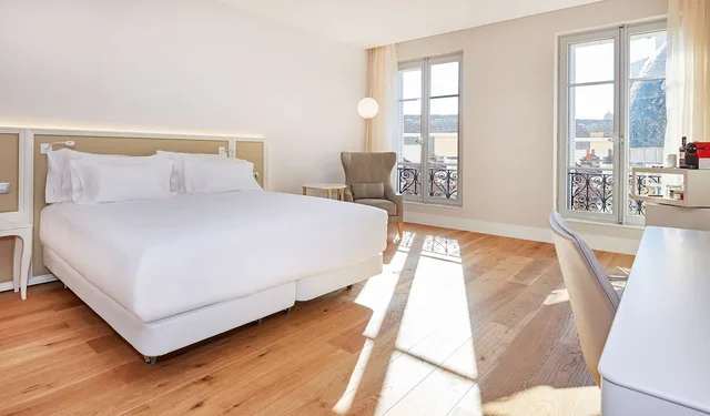 غرفة بريميوم بثلاثة أسرّة مع سرير إضافي، Nh Collection Marseille 4/5
