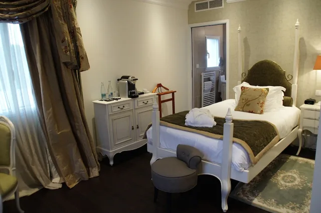 غرفة كلاسيكية بسرير مزدوج، Hotel Mercure Villeneuve sur Lot Moulin de Madame 2/5