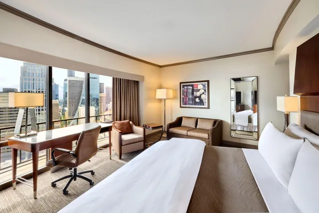 غرفة تقليدية بسرير كينج مع أريكة، WESTIN - SEATTLE 1/10