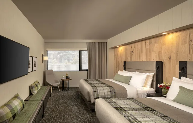 غرفة قياسية بسريرين كوين، Peaks Hotel & Suites 5/10