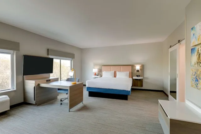 Studio, Suite, King Bed, Sofa, Hampton Inn & Suites Weatherford 3/10