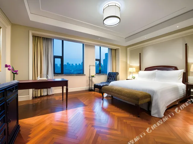 غرفة ديلوكس، Sunrise On the Bund 1/4