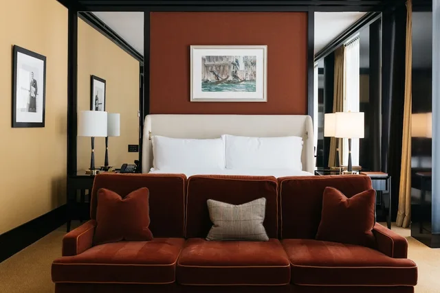 Junior Suite, King Bed, City View, Casa Cipriani New York 9/10