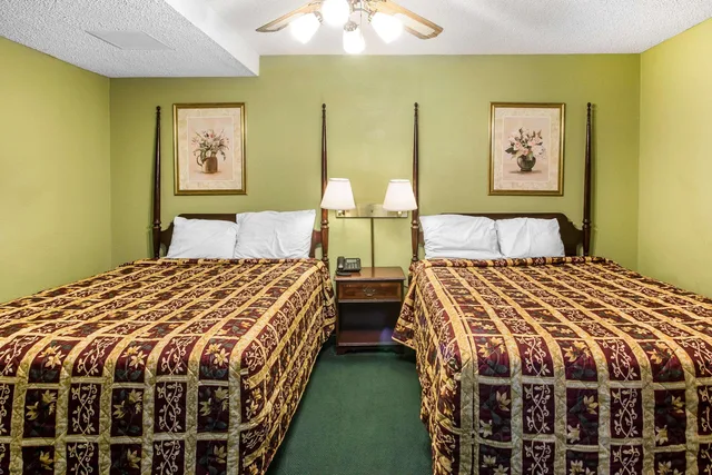 جناح بسريرين كوين، Rodeway Inn & Suites Smyrna - Nashville Area 4/4