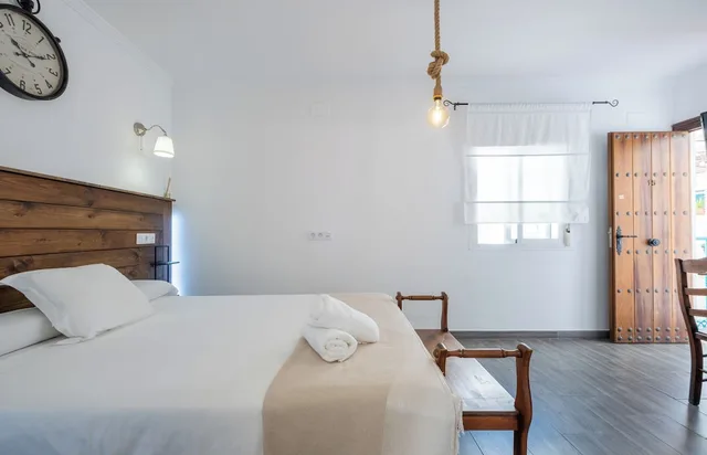 Standard, Queen Bed, El Nogal 1/10