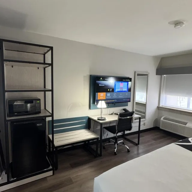 غرفة ديلوكس بسرير كينج، La Quinta Inn By Wyndham Auburn Worcester 8/10