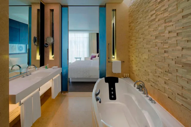 Royal, Club, Twin Beds, Executive Lounge Access, Large, Le Meridien Dubai Hotel and Conference Centre 5/5