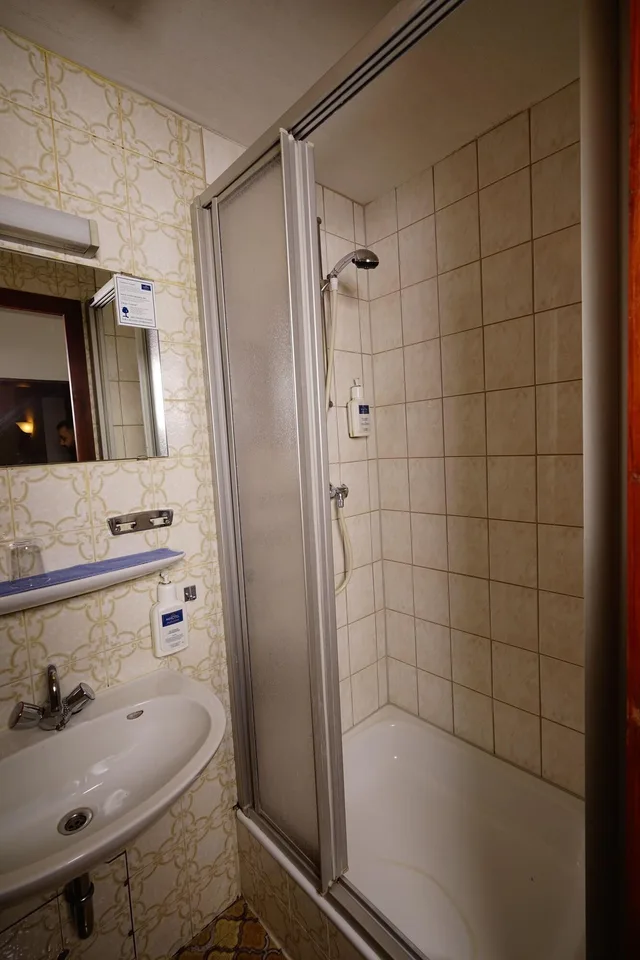 غرفة مفردة، MD-RABE'S HOTEL KIEL 2/6