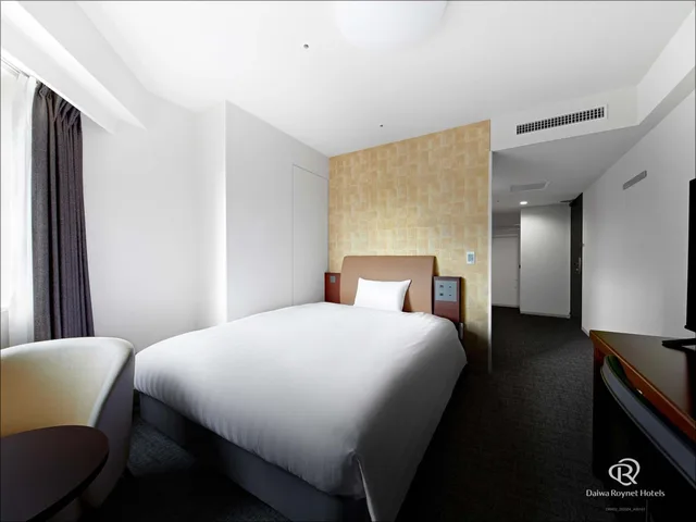 غرفة ركنية بسرير مزدوج، Daiwa Roynet Hotel Shin Yokohama 2/5