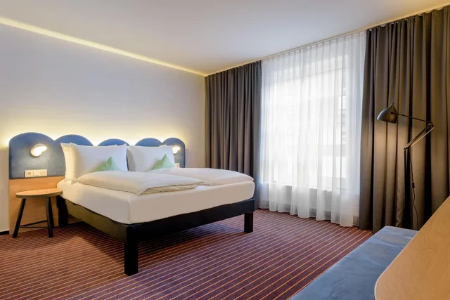 غرفة عائلية بسرير مزدوج وسرير بطابقين، ibis Styles Leipzig 3/10