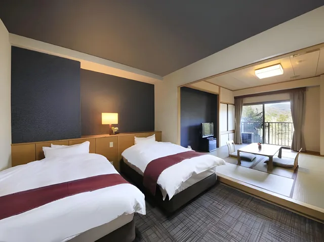 غرفة يابانية غربية بإطلالة على الحديقة، Hotel Kamogawaso 1/1