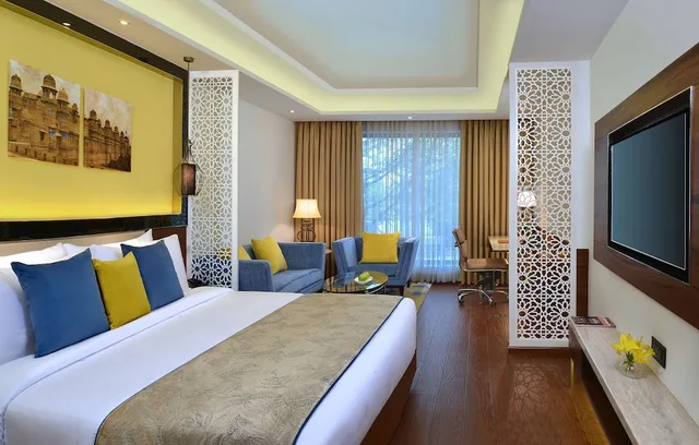 جناح بسرير كينج بغرفة نوم واحدة، Radisson Gwalior 2/3
