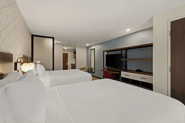 Suite, 2 Queen Beds, Kitchen, Everhome Suites Temecula 1/7