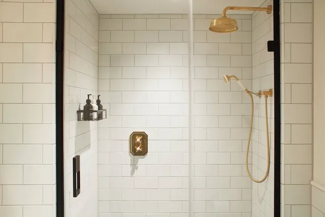 Biggy, King Bed، The Hoxton Edinburgh 6/6