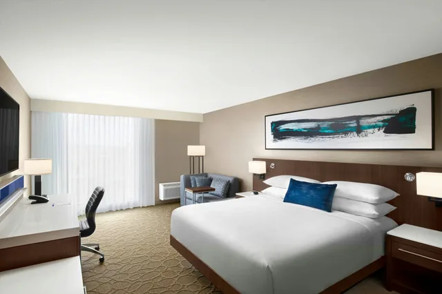 غرفة، Delta Hotels By Marriott Thunder Bay 2/5