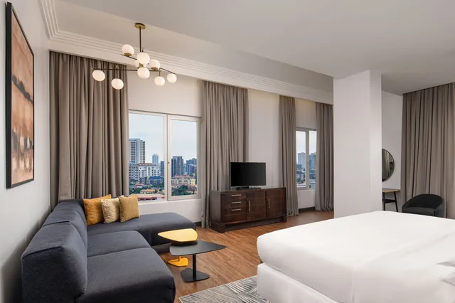 جناح جونيور تنفيذي بسرير كينج مع دخول الصالة، Four Points by Sheraton Lagos 5/10