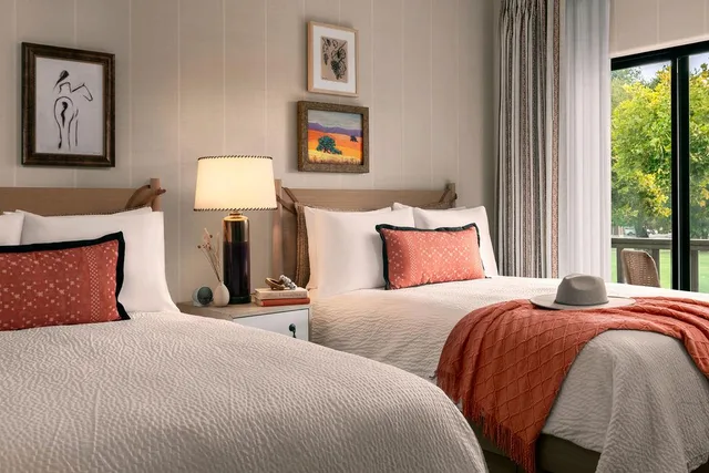 Room, 2 Double Beds, Paso Robles Inn 1/1