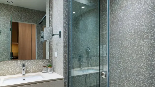 غرفة تنفيذية بسريرين منفصلين مع أريكة، Leonardo Kolymbia Resort 5/5