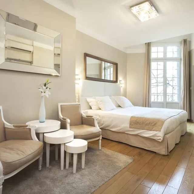 Suite, Double or Twin Bed, HOTEL DE FRANCE 7/10