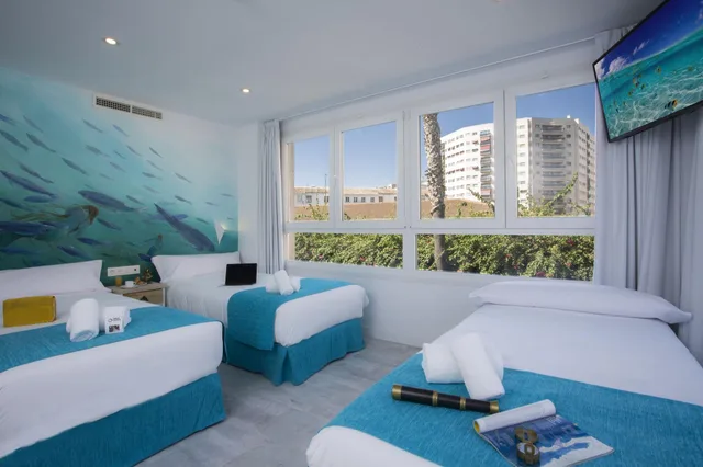 غرفة عائلية ثلاثية، Casual Del Mar Malaga 5/10