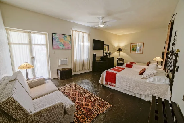 Bellavista, 2 Double Beds، Villa Mirasol Hotel 1/4