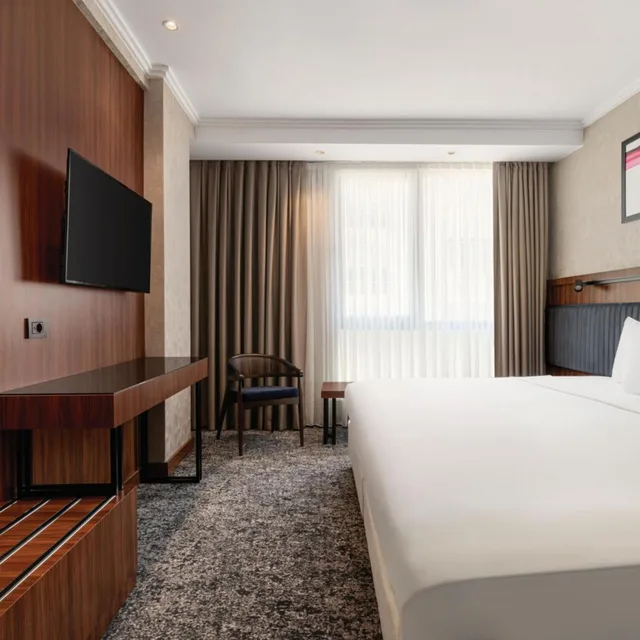غرفة بسرير كينج لذوي الإعاقة، Ramada by Wyndham Gaziantep 6/8