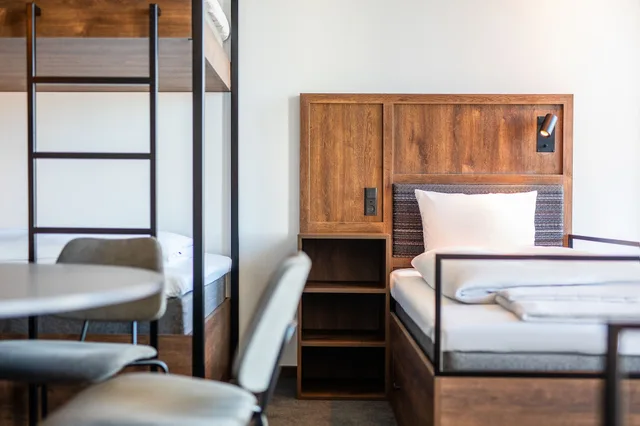 Family, 4 Bunk Beds, Xxl, Comfort Hotel Copenhagen Airport 1/10