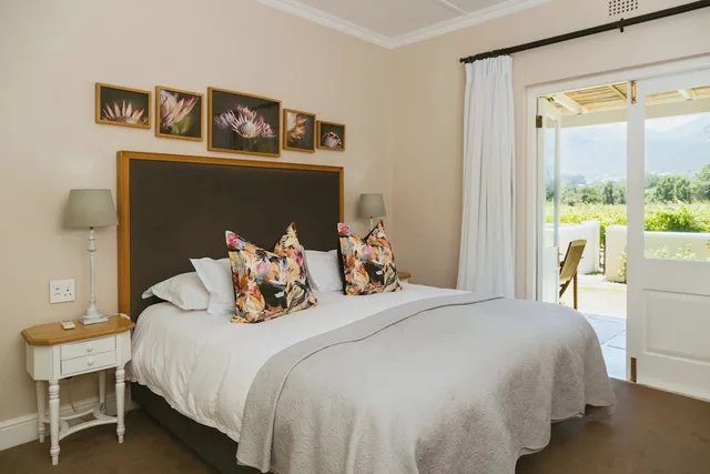 Deluxe, Double Bed, Auberge Clermont 4/10