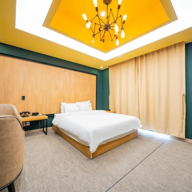 غرفة بسرير مزدوج بإطلالة على البحر، Louis Boutique Hotel 5/10