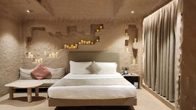 غرفة ديلوكس بجاكوزي، Dragonfly Hotel 1/2