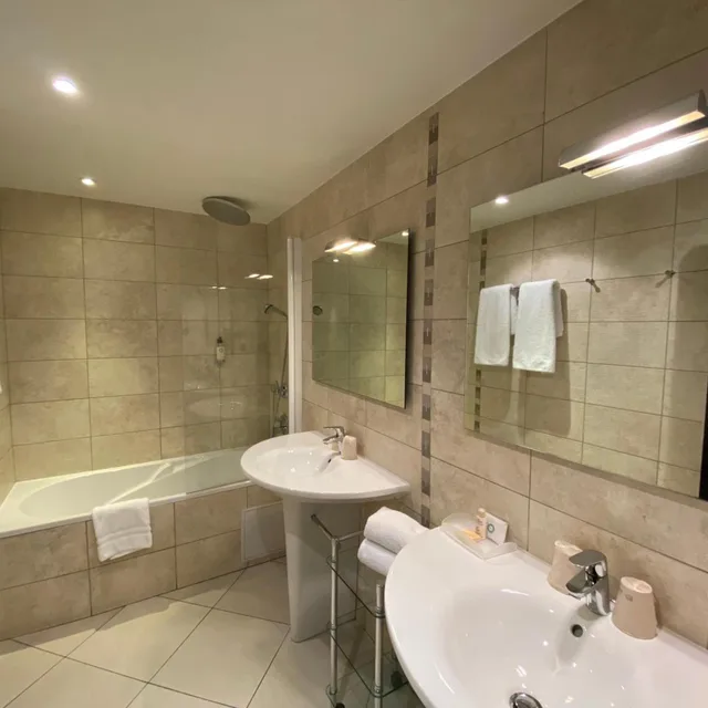 غرفة ديلوكس، Best Western Premier Patio Des Artistes 5/5