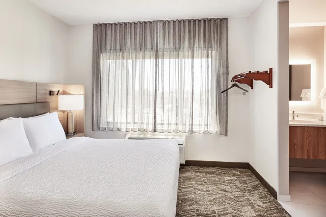 استوديو بسرير كينج مع أريكة، Springhill Suites Phoenix Tempe Airport 3/10