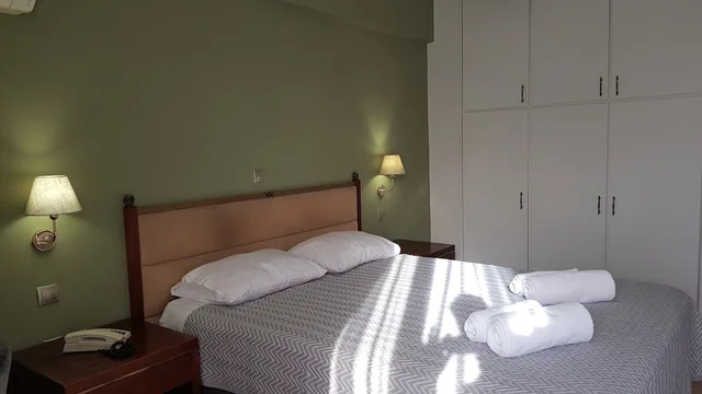 جناح كومفورت بسرير مزدوج مع أريكة، Savoy Hotel 4/6