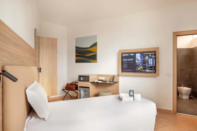1DIS Single Room Disabled Access، B&B Hotel Pomezia Roma 2/7
